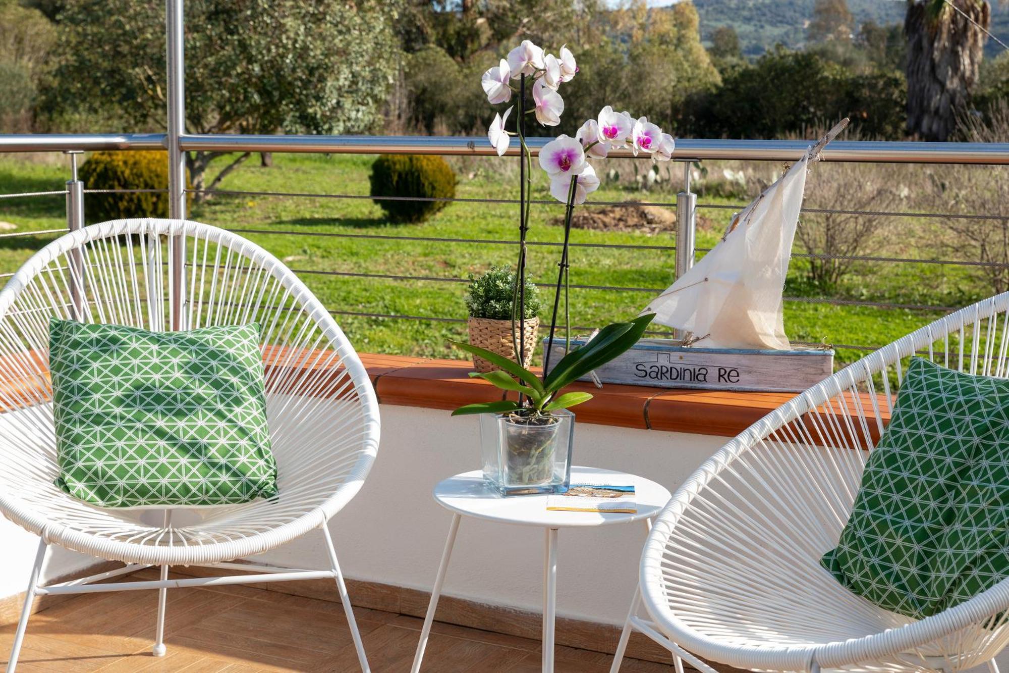 Sardinia Re - Villa Fioretta Flowers Apartments Ольмедо Екстер'єр фото